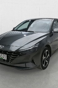 Hyundai Elantra V-2