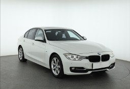 BMW SERIA 3 V (F30/F31/F34) BMW SERIA 3 , 184 KM, Navi, Xenon, Bi-Xenon, Klimatronic, Tempomat,