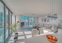 Dom Sunny Isles Beach