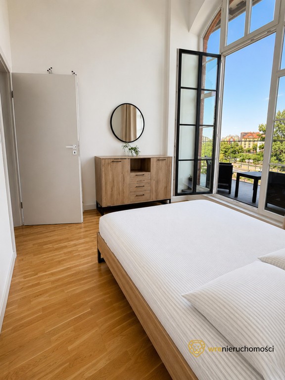 Loft z antresolą | Balkon | Centrum | Od zaraz - Więcej