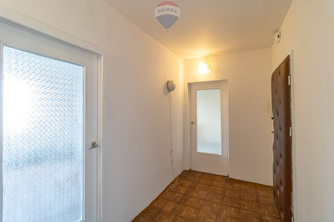 2 pokoje z balkonem na Bałutach – pod remont - Więcej