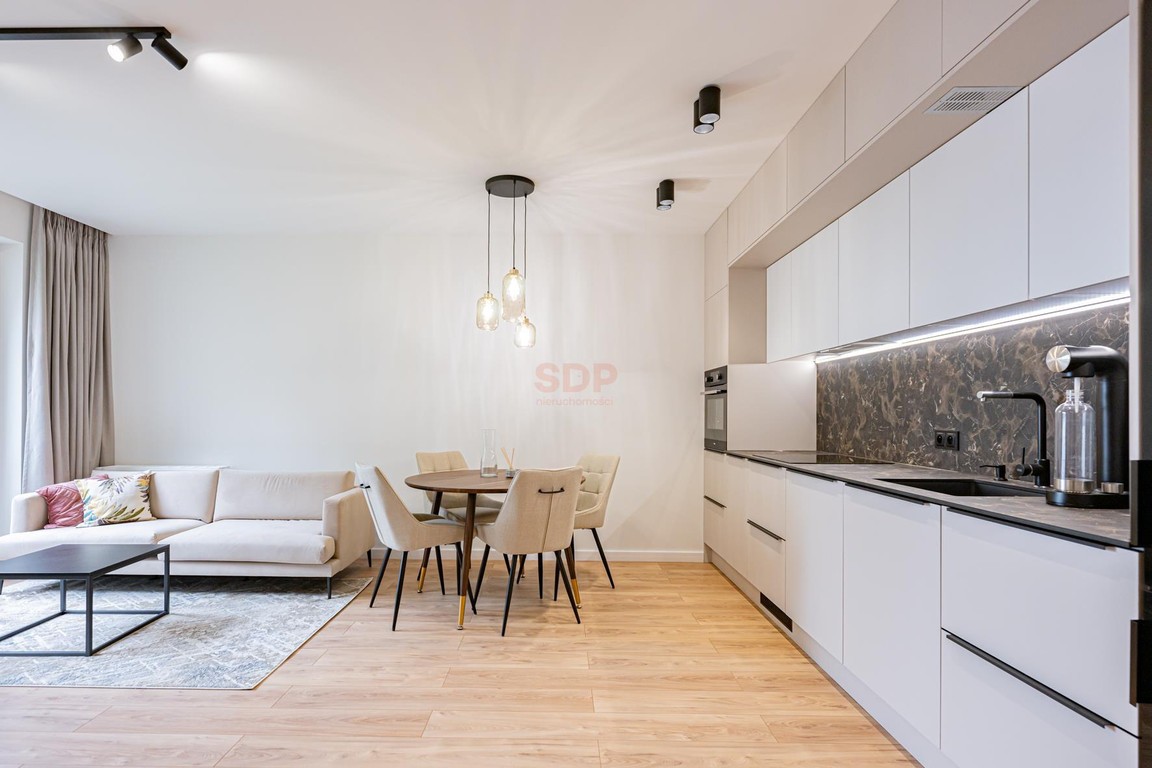 Mieszkanie na wynajem, 71 m² Śródmieście