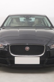 Jaguar XE I Salon Polska, 180 KM, Automat, Skóra, Navi, Xenon, Bi-Xenon,-2