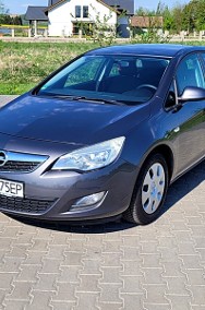 NIEZAWODNY HATCHBACK-2