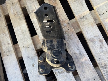 New Holland T5.120 2023r Wspornik Błotnika 87599488-1