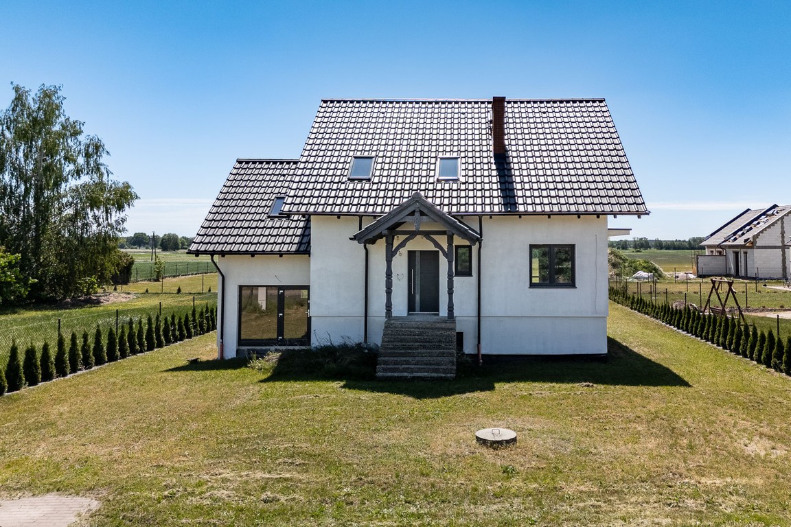 Dom z działką 2,5 ha w cichej i zielonej okolicy | Murzynowo Leśne