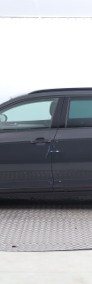 Volkswagen Passat B8 , Navi, Klimatronic, Tempomat, Parktronic-4