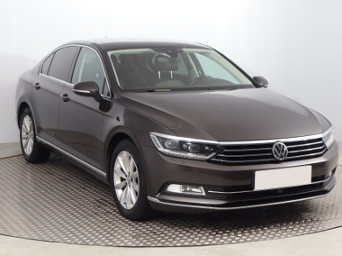 Volkswagen Passat B8 , Salon Polska, Serwis ASO, Automat, VAT 23%, Skóra, Navi,-1