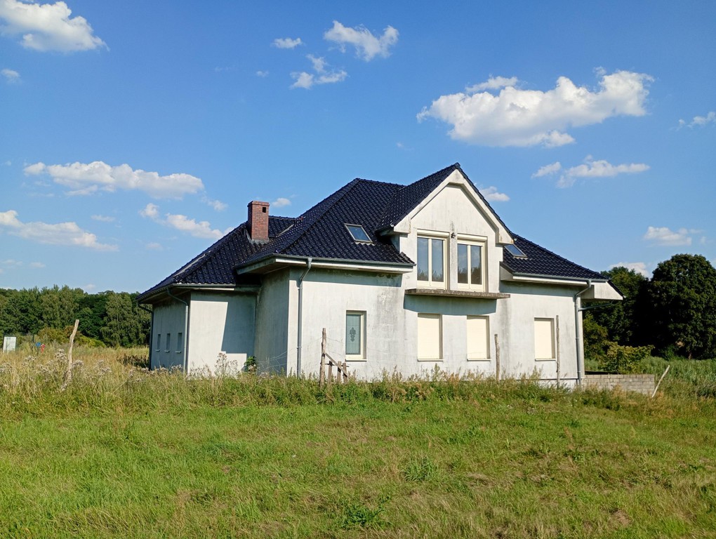dom na sprzedaż