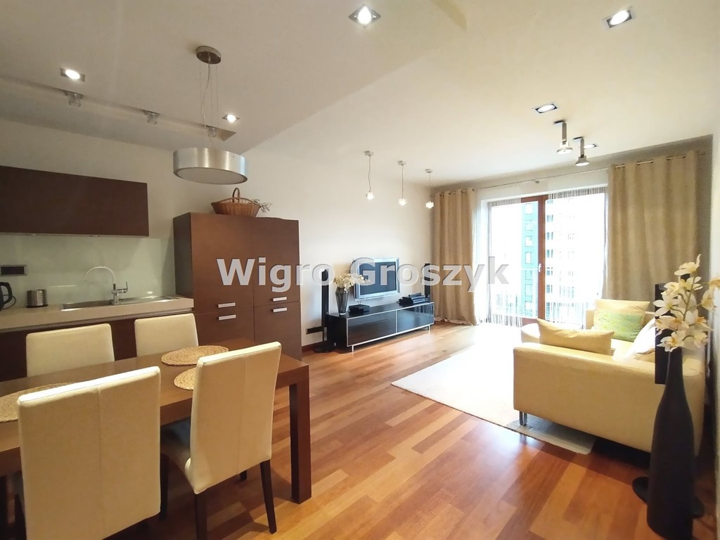 Mieszkanie na wynajem, 71 m² Stegny, Śródziemnomorska