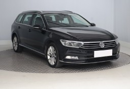 Volkswagen Passat B8 , Automat, Skóra, Navi, Klimatronic, Tempomat, Parktronic,