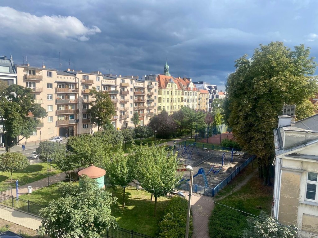 super lokalizacja!opcja 3pokojo,komunikacja,sklepy – další