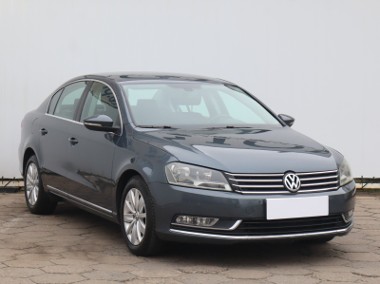 Volkswagen Passat B7 , DSG, Navi, Klimatronic, Tempomat ,Bezkolizyjny, Parktronic,-1