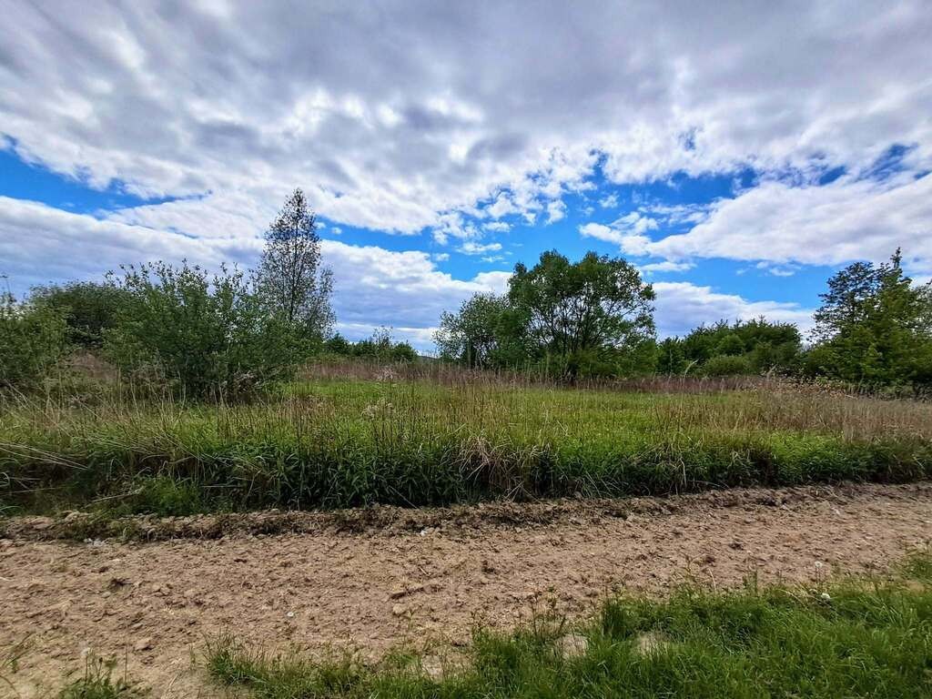 Działka 1300 m² z MPZP – idealna pod inwestycję - View 2