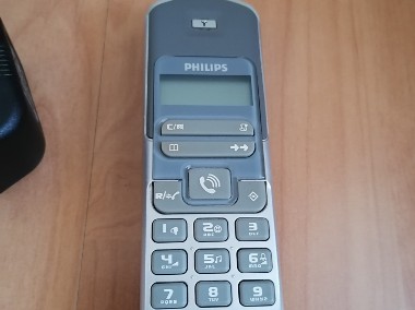 Telefon stacjonarny bezprzewodowy Philips-1