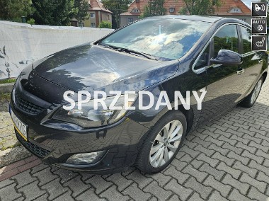 Opel Astra J Klimatronic x2 / Podgrzewane fotele + kierownica / Tempomat / 6 Bieg-1