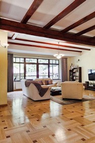 <p>JEDYNY TAKI DOM W ELBLĄGU OTULONY LASEM</p>-2