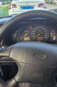 Oldtimer klasyczna limuzyna lat 90tych-2