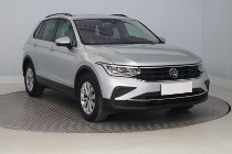 Volkswagen Tiguan , Salon Polska, 1. Właściciel, DSG, VAT 23%, Klimatronic,