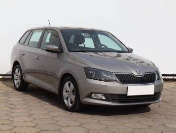 Skoda Fabia III , Salon Polska, Serwis ASO, Klima, Parktronic