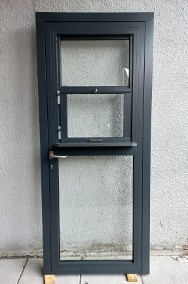 Drzwi z oknem i parapetem na stołówkę do kuchni lokalu baru sklepu-2