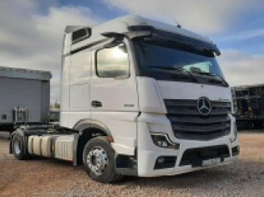 Mercedes-Benz actros-1