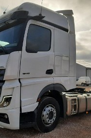 Mercedes-Benz actros-2