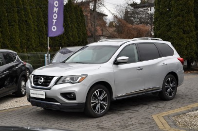 Nissan Pathinder 3.5 V6 288KM 117 tys km LIMITED Kamera 360