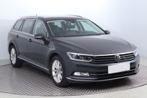 Volkswagen Passat B8 , Automat, Skóra, Navi, Klimatronic, Tempomat, Parktronic,