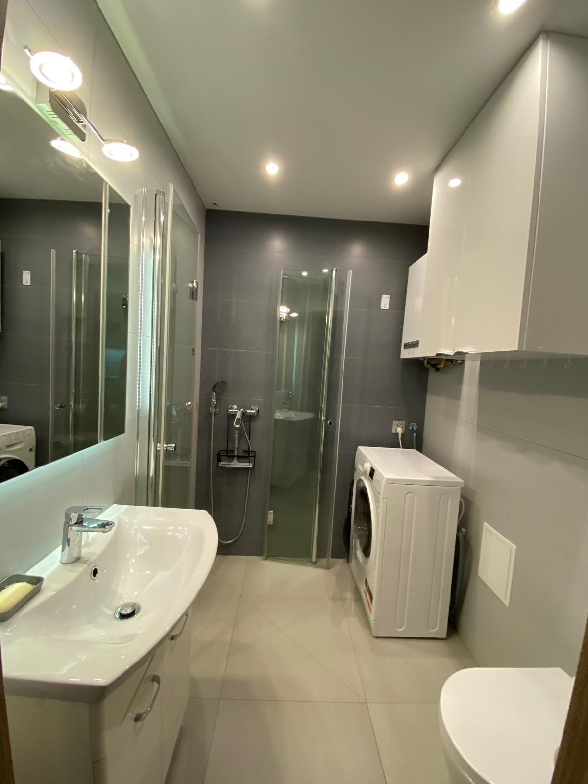 Nowoczesna kawalerka 28 m², po remoncie z balkonem - Widok 3