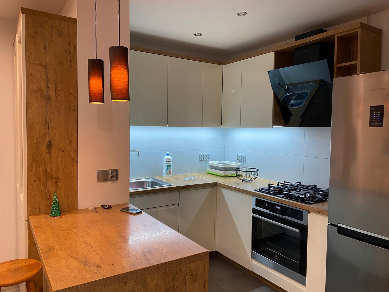 Nowoczesna kawalerka 28 m², po remoncie z balkonem - Widok 4