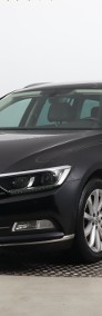 Volkswagen Passat B8 , Skóra, Navi, Klimatronic, Tempomat, Parktronic,-3