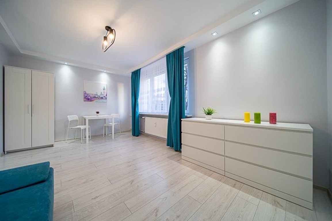 Piotrkowska 21B, Centrum, jasna kawalerka - Widok 5