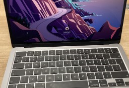 Apple MacBook M3 2024