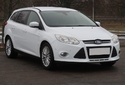 Ford Focus III , Klima, Parktronic, Podgrzewane siedzienia,ALU