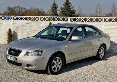 Hyundai Sonata IV