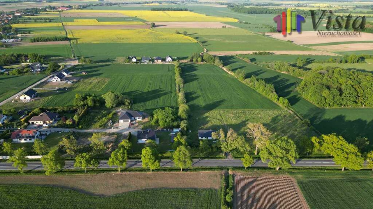 Działka budowlana 1851 m², media, blisko Wałbrzych - Więcej