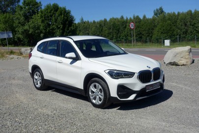 25e 220KM xDrive Hybryda Plug-in LIFT Pełna historia serwisowa Stan BDB