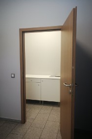 Komfortowy lokal biurowy w kompleksie Avenido- 109m2 (własna kuchnia oraz WC)-2
