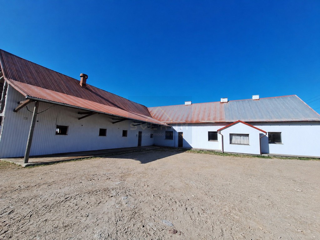 Dom na sprzedaż, 9 pokoi, 200 m², Zwóz