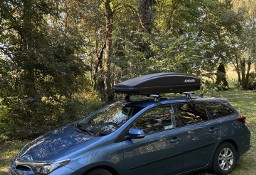 Toyota Auris kombi, salon Polska