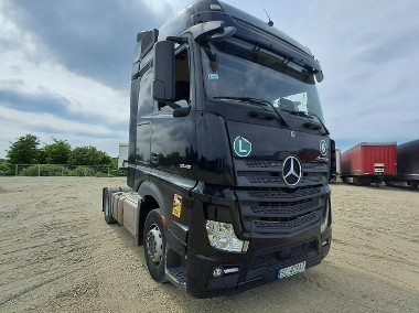 Mercedes-Benz actros-1