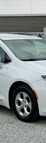 Chrysler Pacifica-4