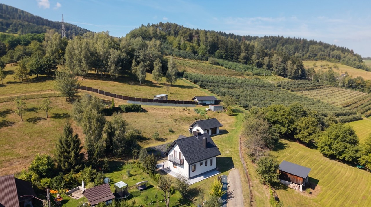 Dom na sprzedaż, 5 pokoi, 135 m², Łososina Dolna