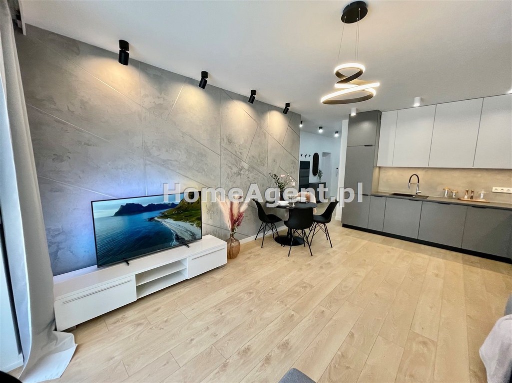 NOWY PIĘKNIE URZĄDZONY APARTAMENT Z OGRÓDKIEM! - Widok 5