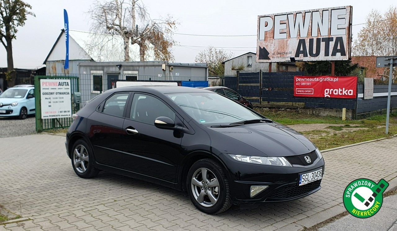 Honda Civic VIII Niski przebieg/Doskonały stan/6 Biegów/Klimatronik/Alufelgi