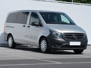 Mercedes-Benz Vito W639 Tourer, Pro, L, 8 miejsc, Salon PL, VAT 23%, Klimatyzacja,-1