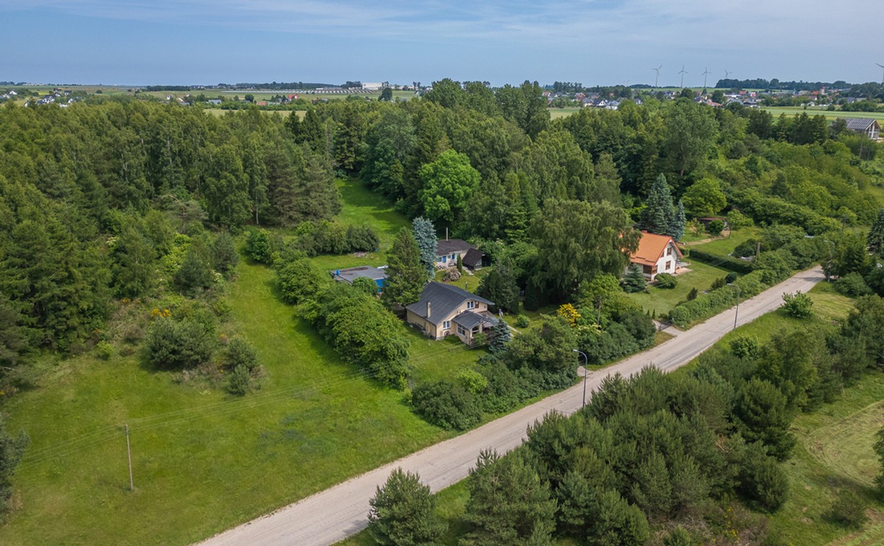 Łebcz | dom, budynki i 5533 m² działki