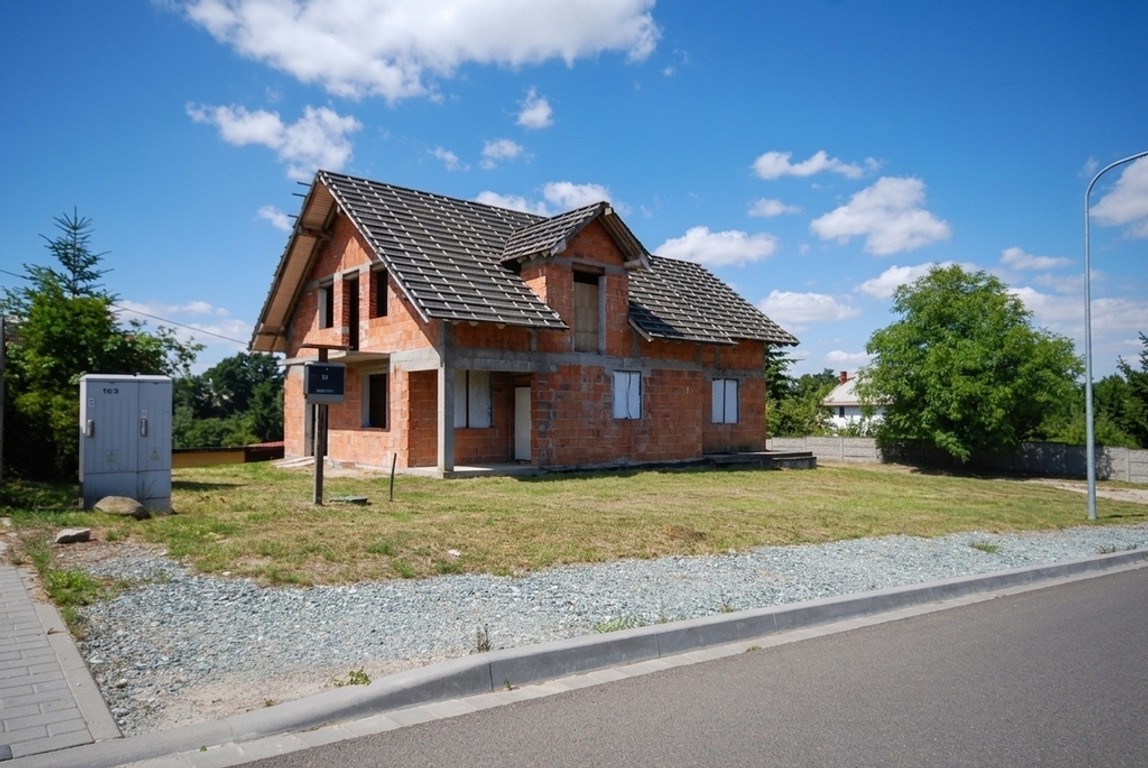 dom na sprzedaż