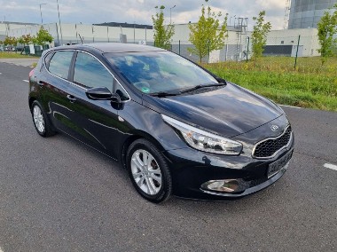 Kia Cee'd II-1